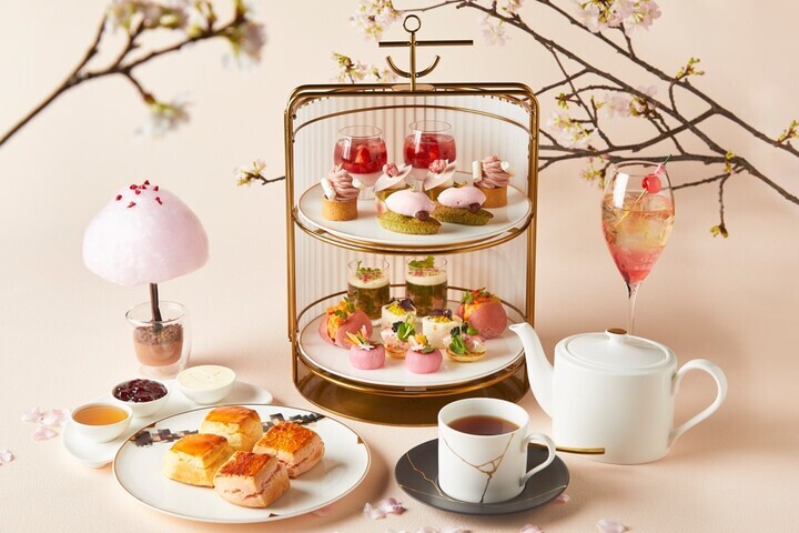 横浜・みなとみらいの「ウェスティンホテル横浜」は3月13日～ 4月23日、最上階23階ロビーラウンジにて「春を彩る桜アフタヌーンティー」を提供する。
