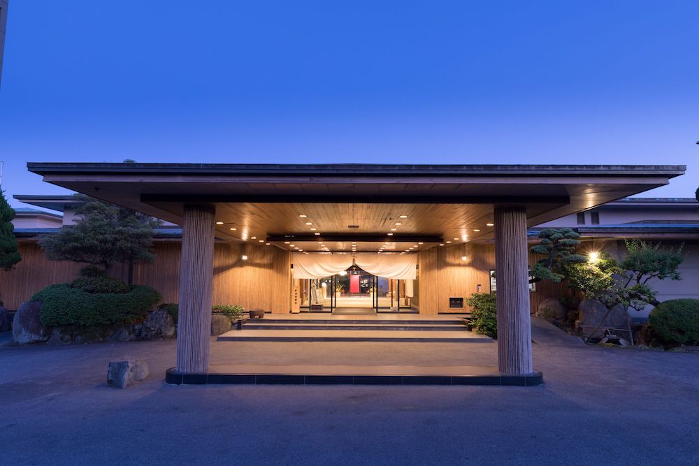 佐賀県の嬉野温泉の旅館「和多屋別荘」外観