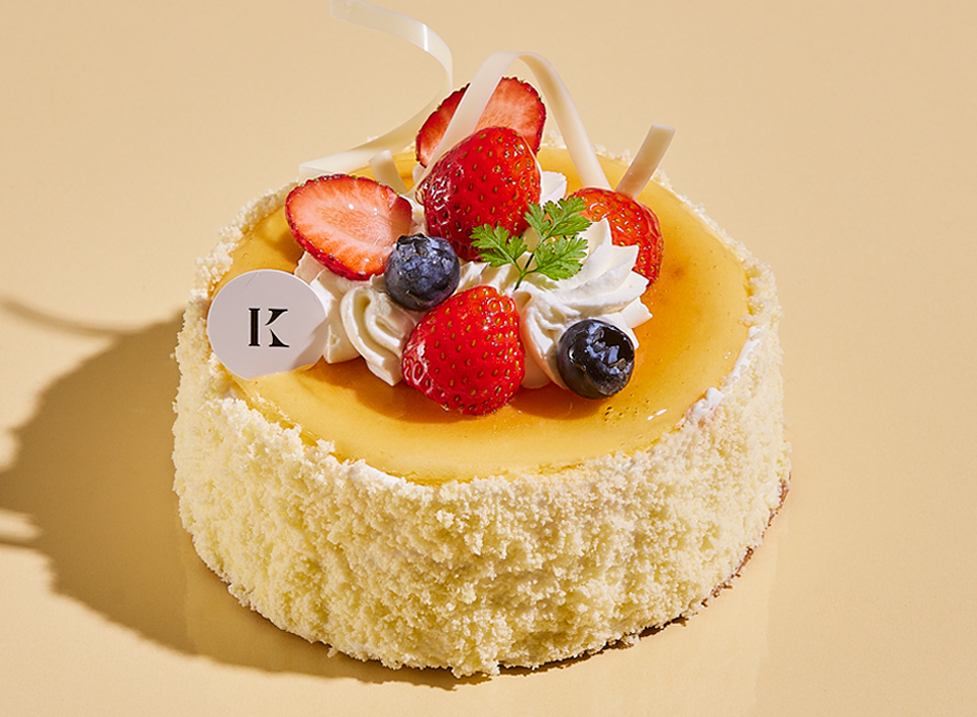 北海道札幌市の洋菓子店「きのとや」は6月1日〜6月18日、地域限定「プレミアムベイクドチーズケーキ」を販売する。価格は税込み2,484円。