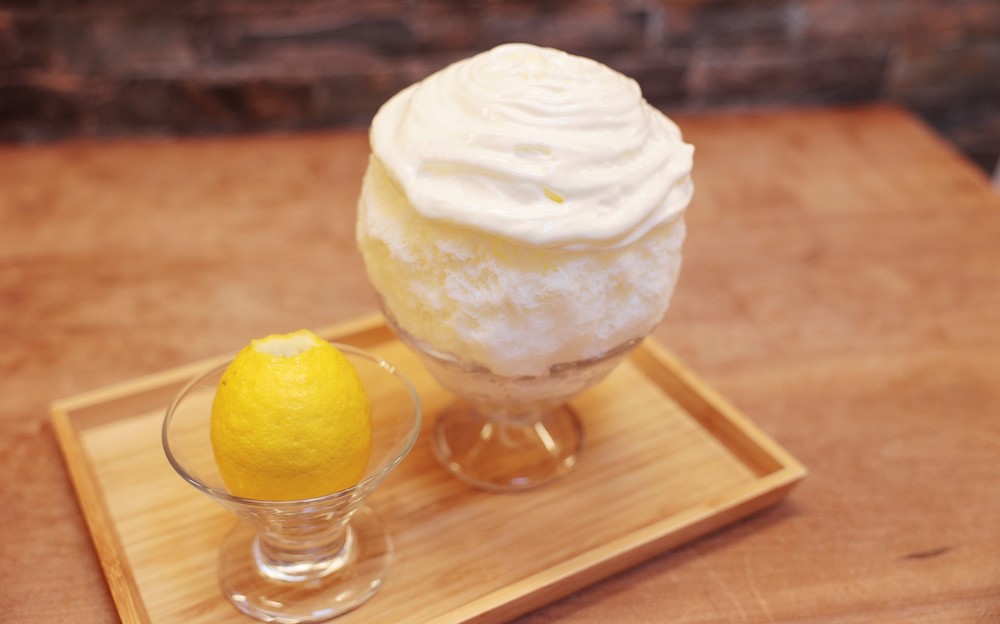 兵庫「にしのみや果汁店」の「レモンみるくのかき氷」1,430円
