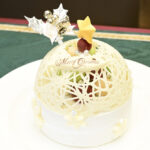 審査員特別賞に選ばれたムースケーキ「ブール ア ネージュ ド ノエル（Boule à neige de Noël）」