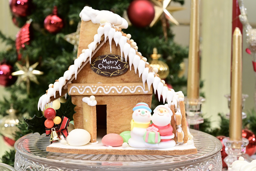 東京・日本橋のロイヤルパークホテルは9月12日、「メディア関係者様限定 クリスマスケーキ2023 試食会」を開催。2023年の新作クリスマスケーキを報道陣に公開した。今回は定番人気のクリスマスケーキなどを紹介する。