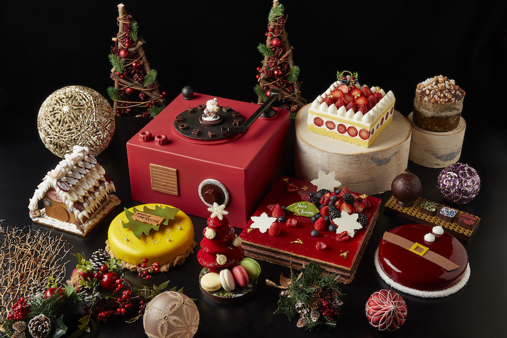  ザ・リッツ・カールトン東京は10月1日より、4種類の新作クリスマスケーキを提供する。