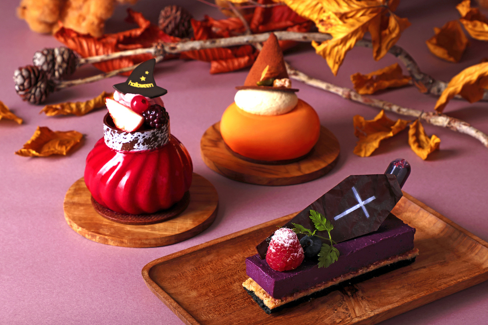 大阪のリーガロイヤルホテルは10月1日〜10月31日、テイクアウトショップ「グルメブティック メリッサ」にて「秋の収穫祭」を開催する。ハロウィンをテーマにしたケーキやパン、焼き菓子、総菜全13種類を販売する。