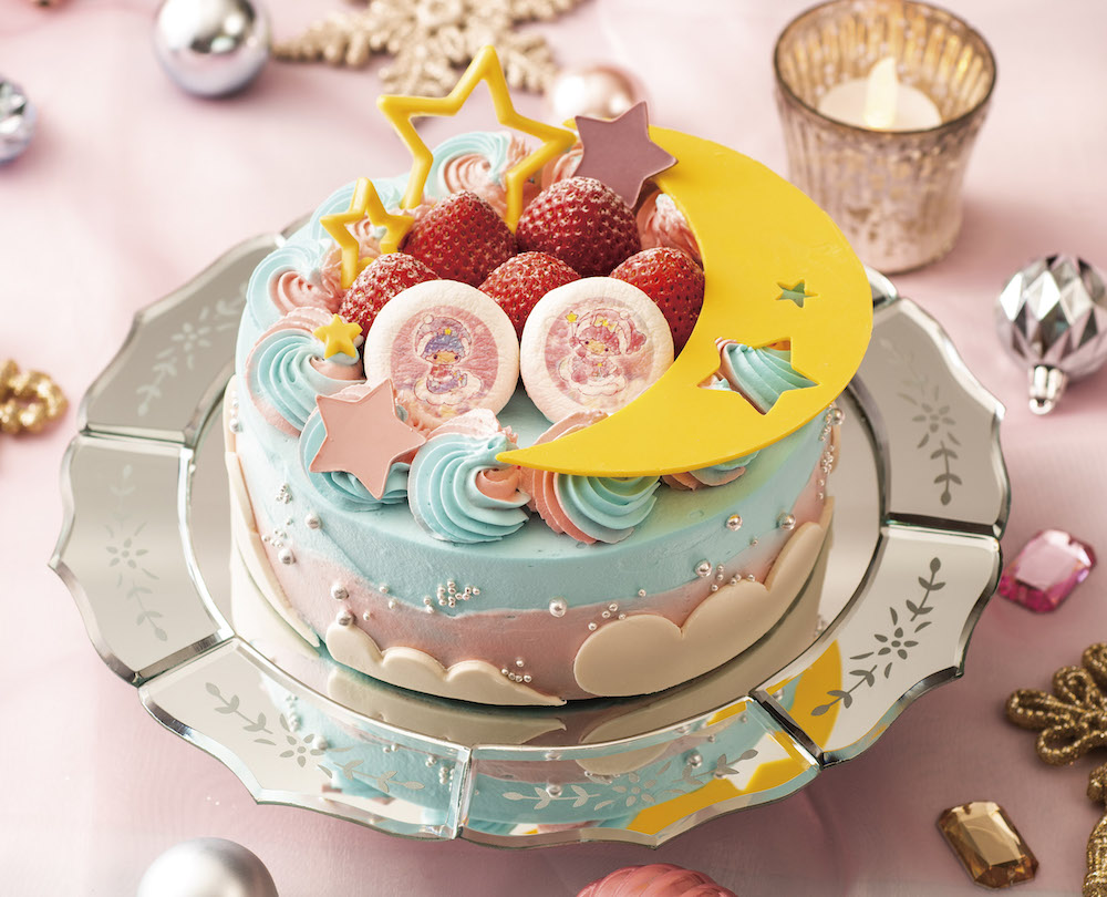 京王プラザホテル八王子は11月1日より、サンリオのキャラクター「リトルツインスターズ」（キキ&ララ）の世界観をイメージしたクリスマスケーキの予約受付を、数量限定にてスタートする。価格は税込み6,500円。