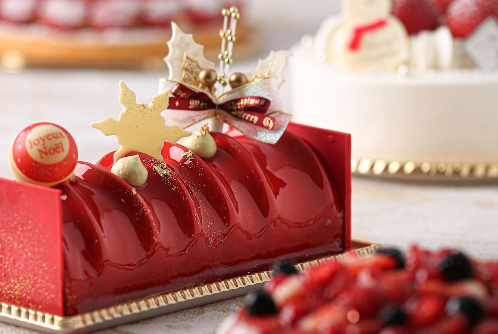 ANAクラウンプラザホテル福岡は10月5日より、パティスリーブティック「トロワ」にて、2023年のクリスマスケーキの予約受付をスタートした。
