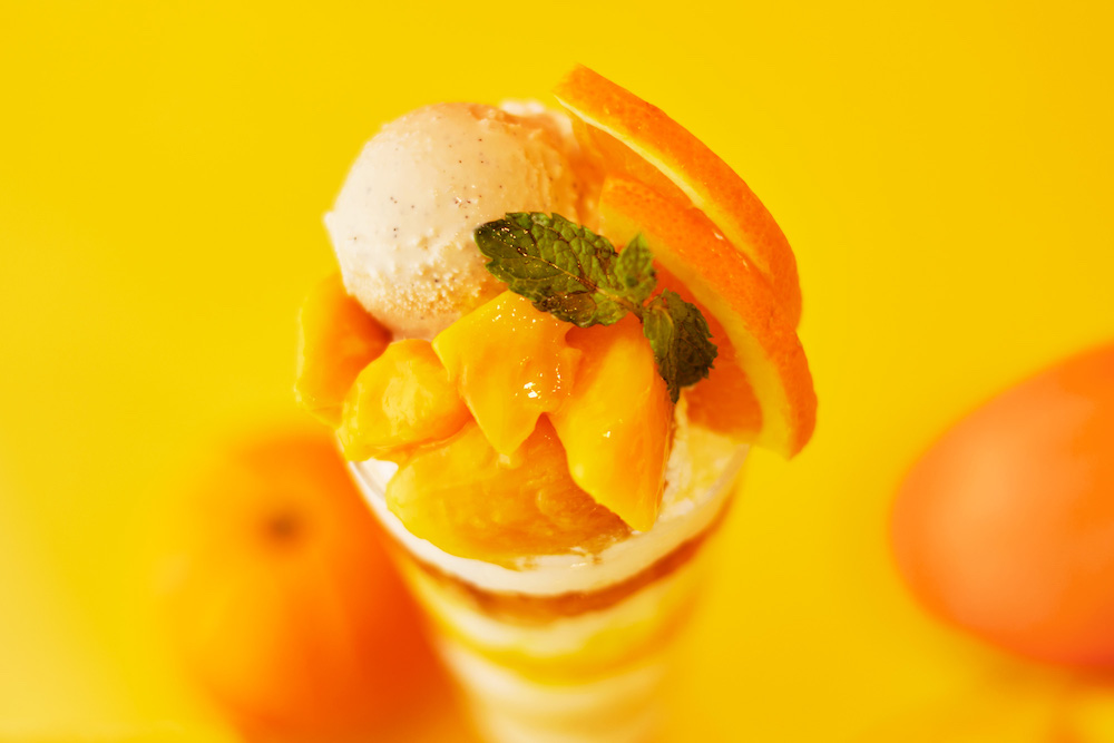 「マンゴーオレンジパフェ」単品・税込み1,300円