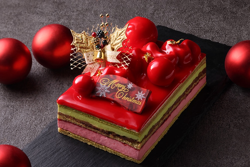 琵琶湖ホテルは12月20日まで、2階のイタリアンダイニング「ベルラーゴ」の店頭にて、クリスマスケーキの予約を受付中だ。