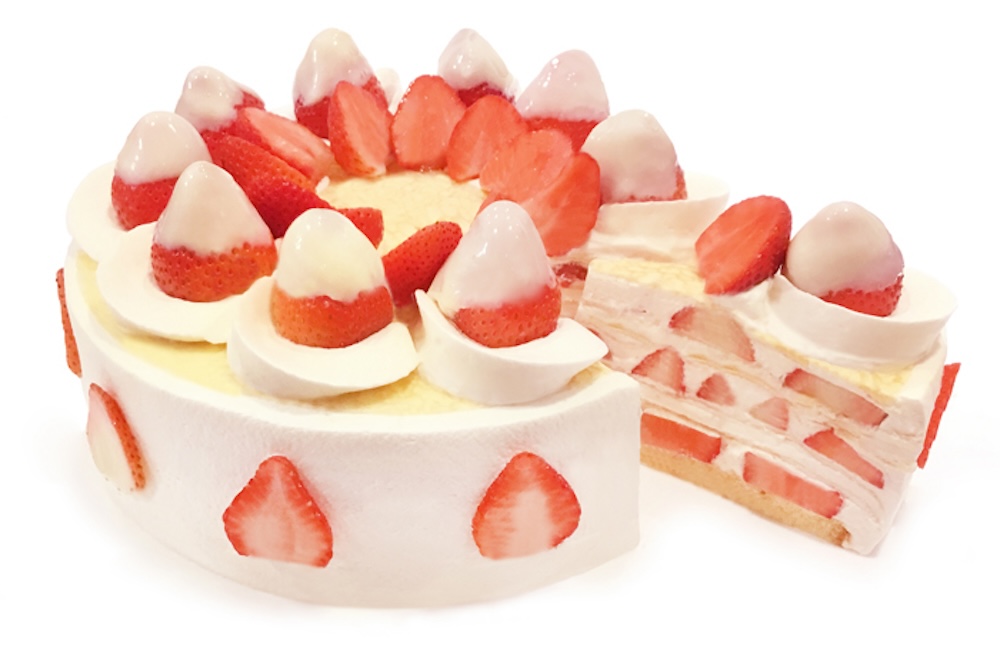 カフェコムサは12月3日限定で、福岡県産のイチゴ「あまおう」のミルクレープを展開する。価格は1ピース・税込み1,800円。