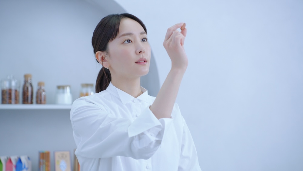 「明治 ザ・チョコレート」新CM「What is luxury to you?」篇ビジュアル