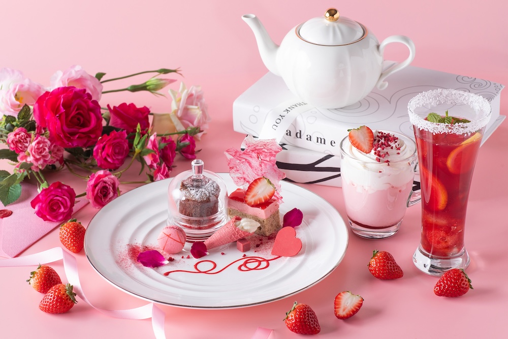「スウィート ストロベリー ホリック プレート アフタヌーン ティー（Sweet Strawberry Holic Plate Afternoon Tea）」税込み3,300円