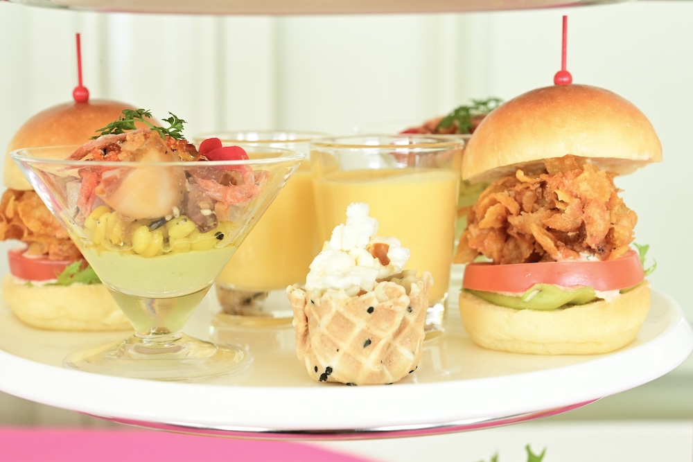 アフタヌーンティー「Afternoon Tea-Barbie 65th Anniversary-」平日・税込み9,400円（サービス料含む）〜