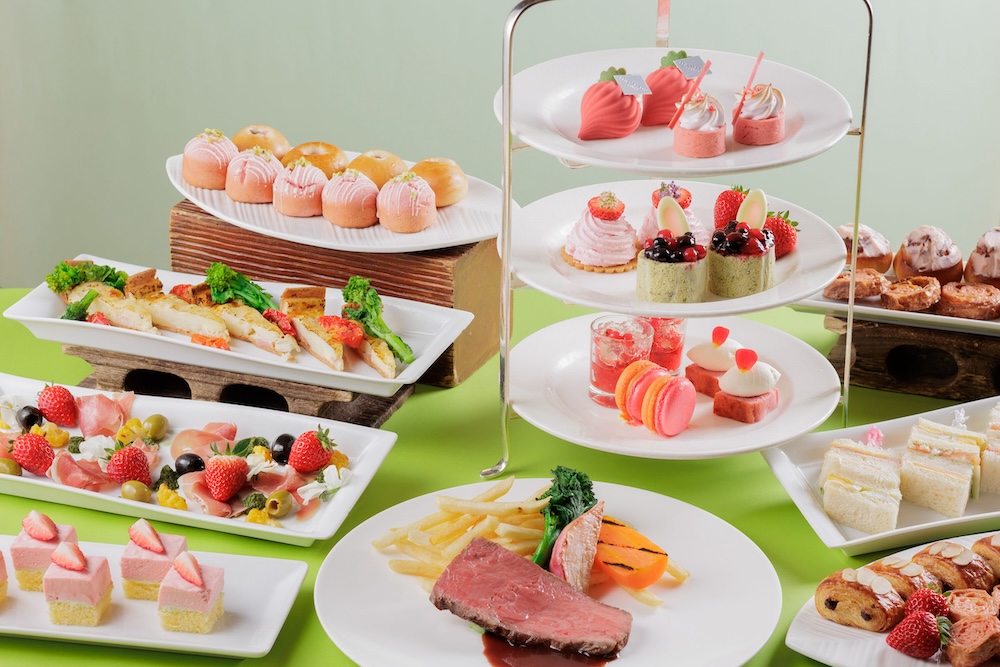ウェスティンホテル仙台は3月9日〜5月9日、26階のレストラン「シンフォニー」にて、「ストロベリー アフタヌーン ティー（Strawberry Afternoon Tea）」を展開する。