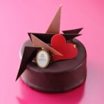 「アンリ・シャルパンティエ」の「酸味と深み2種のチョコレート・デュアルショコラのザッハトルテ」2,160円