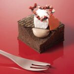 「アトリエ ドゥ ゴディバ」の「とろけるチョコレートクリームのケーキ」896円