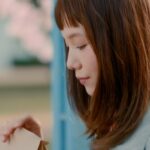 新テレビCM「抹茶黒蜜わらびもちパイ ぜんぶ好き！」篇ビジュアル