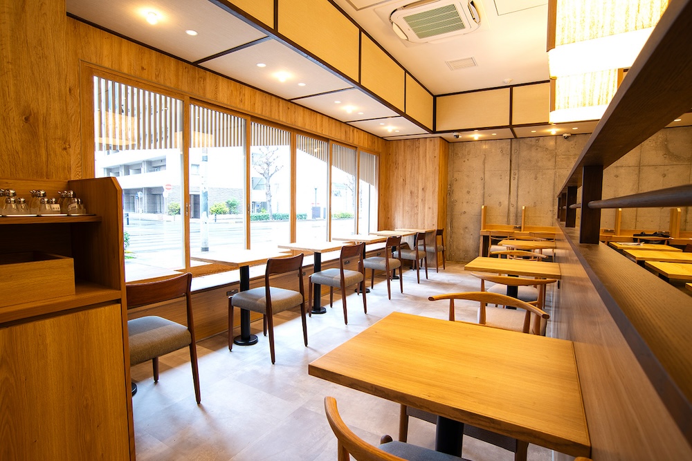 「カフェ＆ベーカリー ミヤビ」千葉中央駅前店の内観イメージ