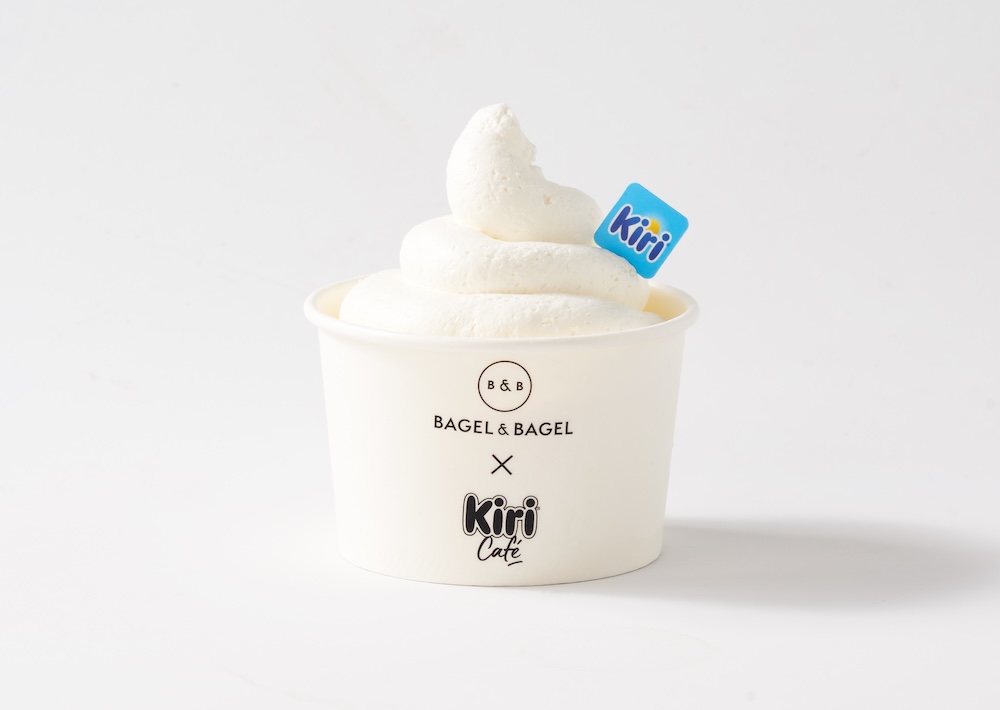 クリームチーズブランド「キリ（Kiri）」とベーグル専門店「BAGEL & BAGEL」と協働で展開するコラボレーションカフェ「BAGEL & BAGEL × Kiri Café」のグランドメニューが6月24日、リニューアルオープンする。