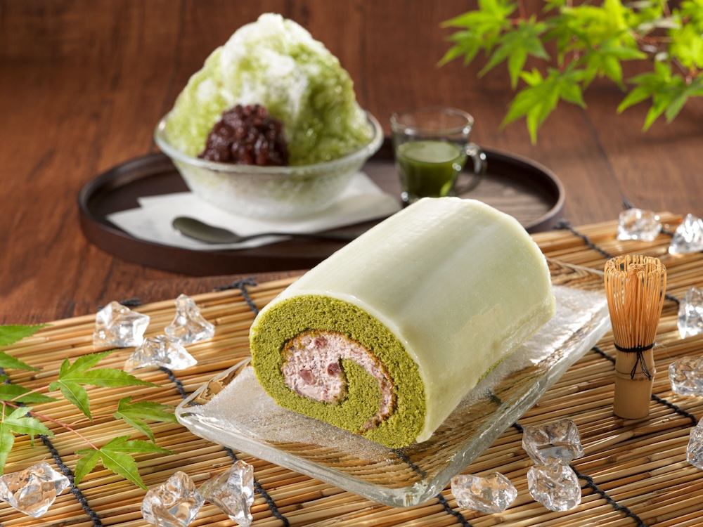 京都ヴェネトは7月1日より、夏季限定「京都抹茶あずきロールケーキ」を2店舗先行で販売する。価格は税抜き1,650円。なくなり次第販売終了となる。