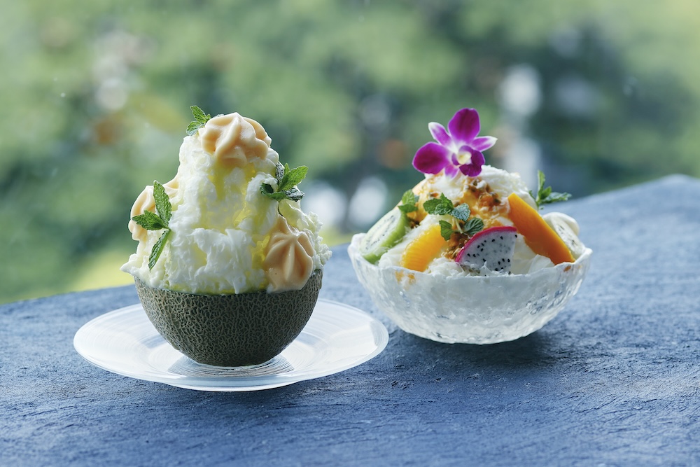 ホテル雅叙園東京は7月1日〜9月30日、「CANOVIANO CAFE」にて、2種の氷菓子「リッチシェイブアイス」を提供する。数量限定。いずれも単品・税込み3,080円（別途サービス料）から。