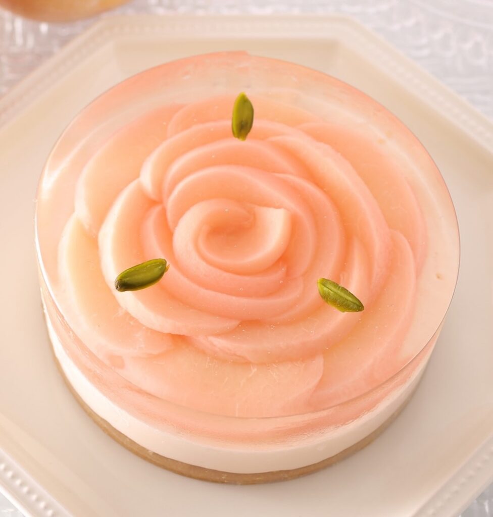 「桃のレアチーズデザート」イメージ