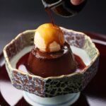 通年販売する「大人のチョコレートプリン」2,200円（別途サービス料）