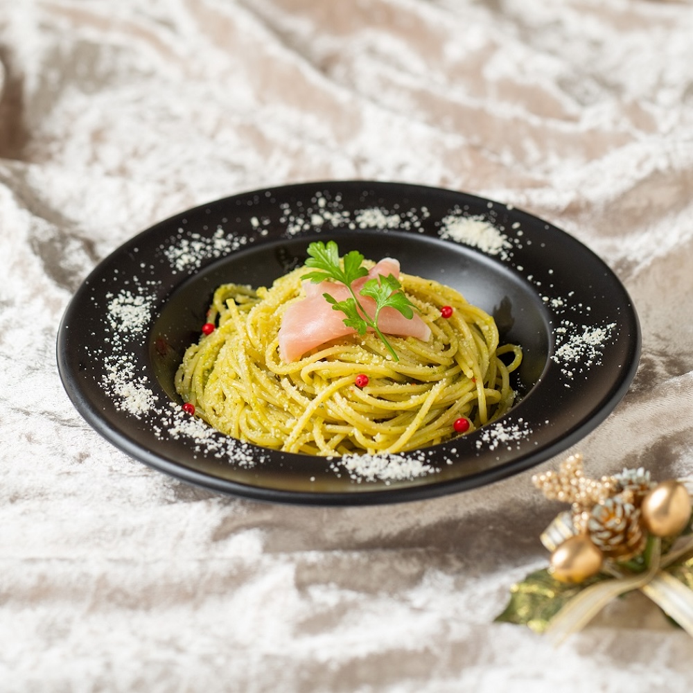 「カフェ・バトラーズワーフ」の「ジェノベーゼソースと生ハムのパスタ」税込み1,250円