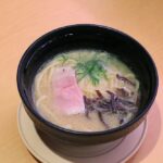 1月8日より展開、「博多一幸舎」が監修した「あっさり豚骨ラーメン」税込み480円