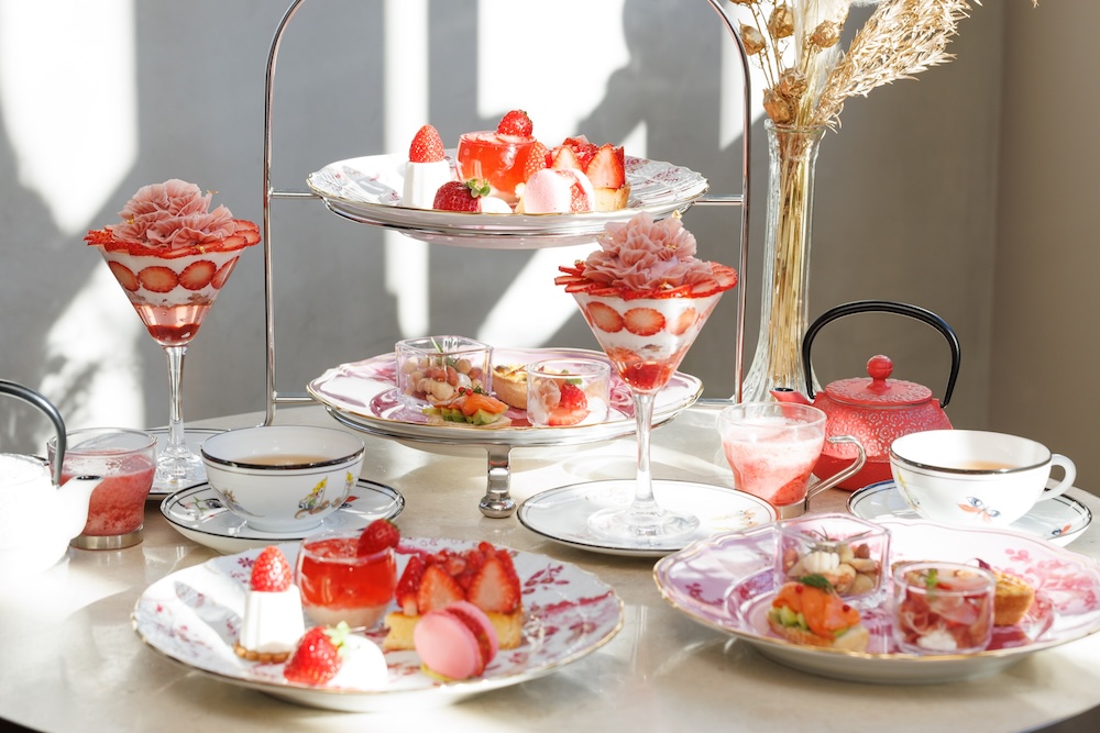 平日限定「苺づくしアフタヌーンティー　～  STRAWBERRY AFTERNOON TEA～」イメージ