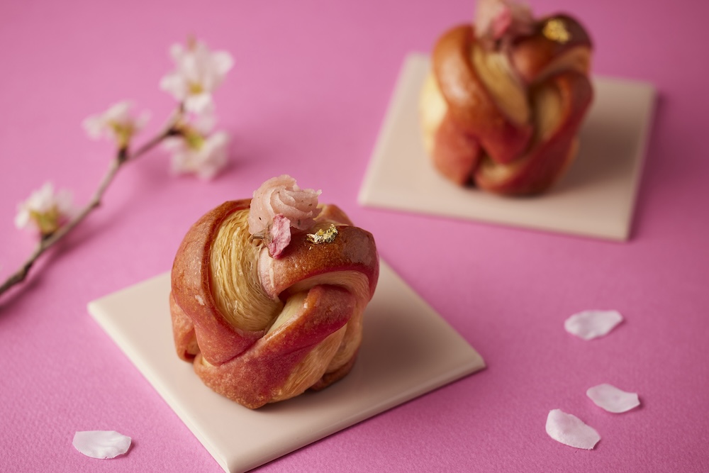 「桜のデニッシュクリーム」税込み280円