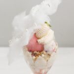 「幻の白イチゴ　雪うさぎのパフェ　Parfait aux Fraises　～YUKIUSAGI～」イメージ