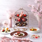 「ラ・プロヴァンス」にて提供する「いちご×桜 スプリングブロッサム アフタヌーンティー」ランチ・税込み6,380円から、ディナー・税込み9,350円から