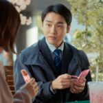 マクドナルドの新CM「あんことおもちのいちご大福パイ『じゅわわわっと』」篇ビジュアル