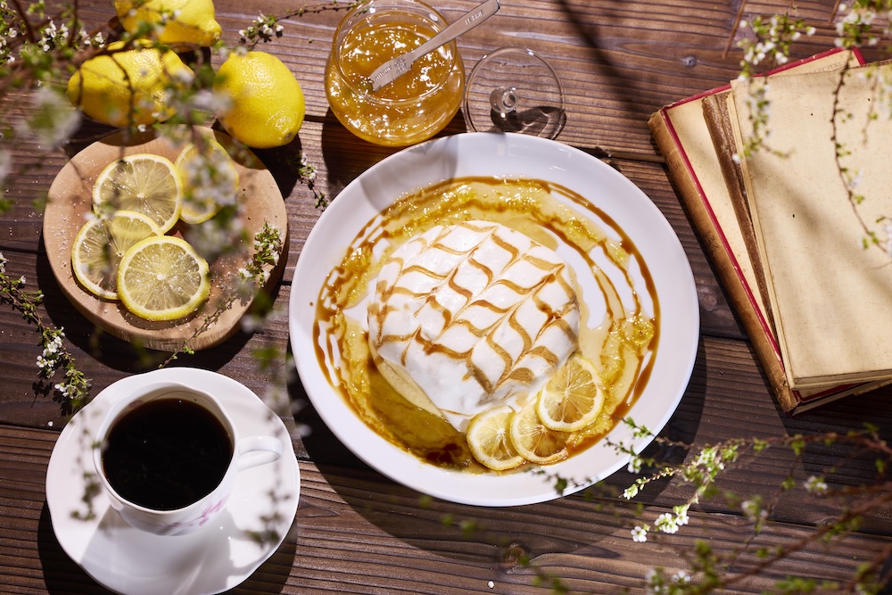 「レモンとヨーグルトクリームのリコッタパンケーキ」イメージ