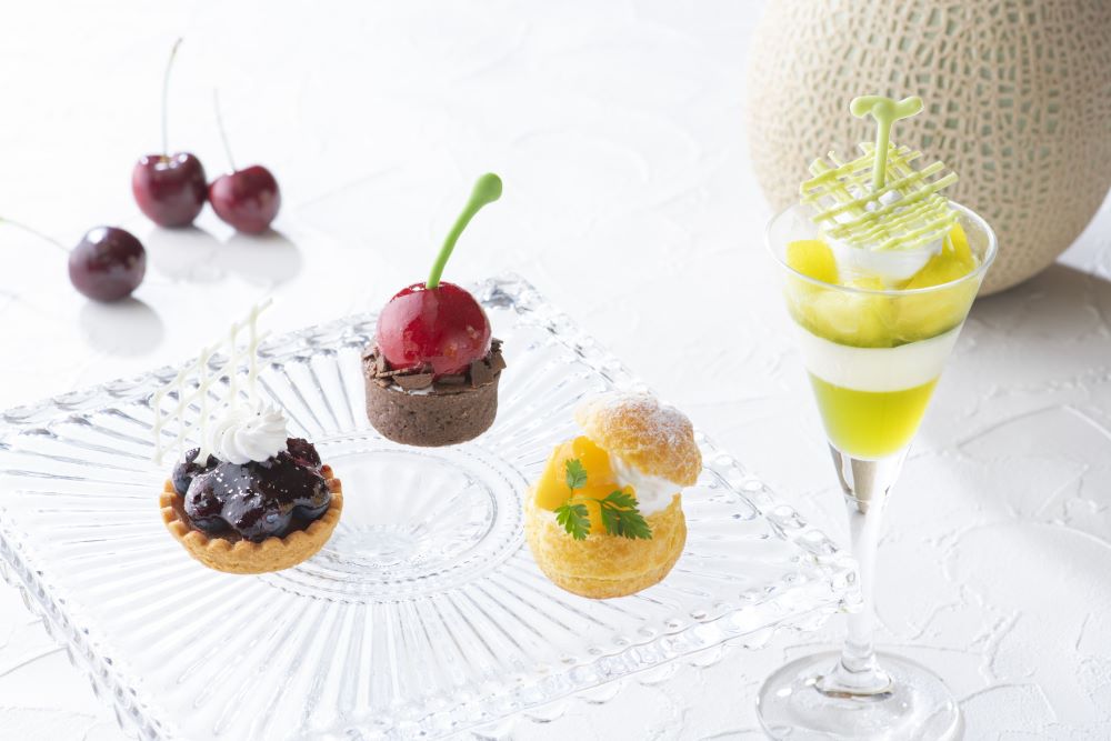 「フルーツアフタヌーンティー（Fruit Afternoon Tea）」スイーツのイメージ