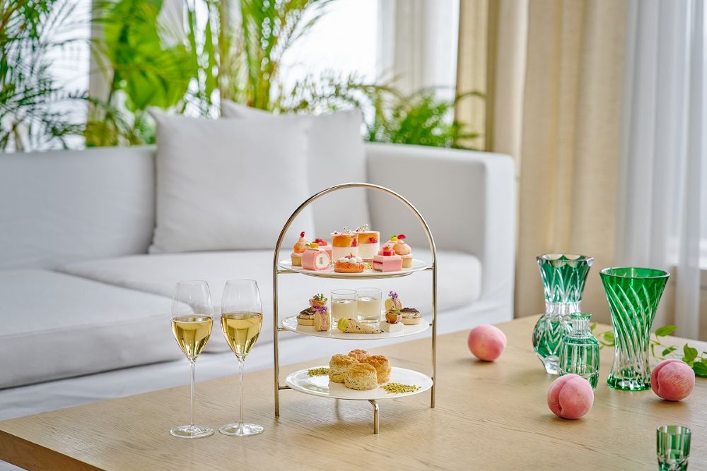 東京エディション虎ノ門にて販売する「ピーチ エディション アフタヌーンティー(Peach EDITION Afternoon Tea)」イメージ