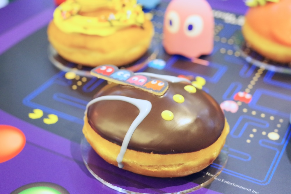 「ゴースト チョコレート」テイクアウト・税込み410円、イートイン・税込み418円