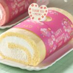 「母の日 たっぷりクリームのロールケーキ」1本あたり税込み1,501円〜税込み1,609円