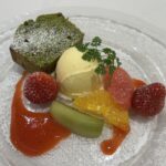 「神戸開花亭」の「抹茶とあずきのパウンドケーキ バニラアイス添え」税込み880円