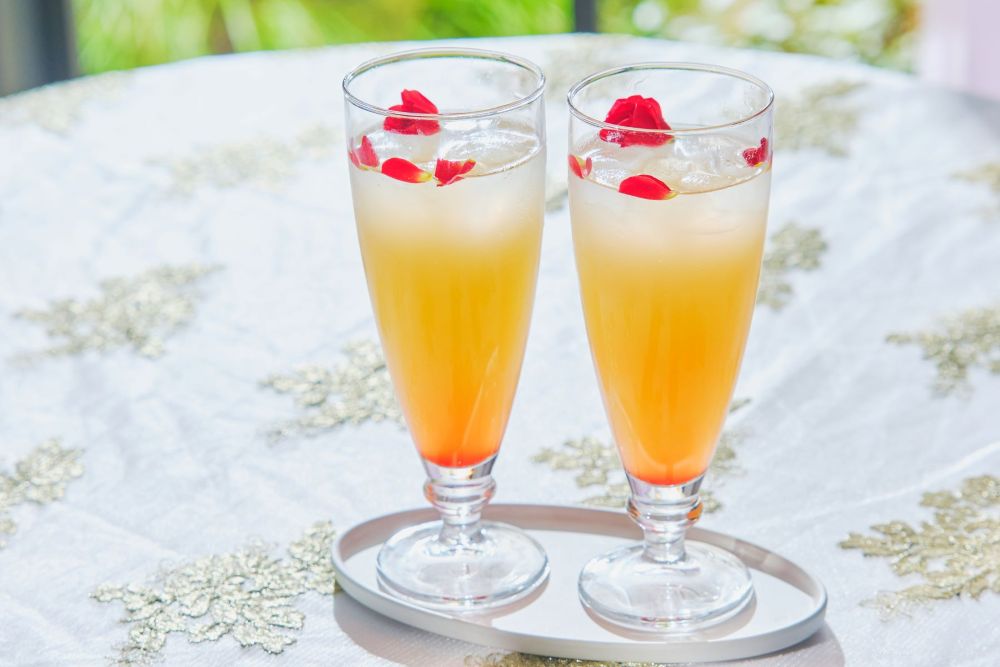 オプションメニューのスペシャルドリンク「ベニーモクテル」税込み1,500円（別途サービス料）