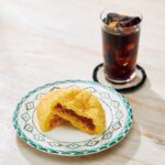 「シターラダイナー」のイートイン限定「カレーパンとコーヒー」税込み950円