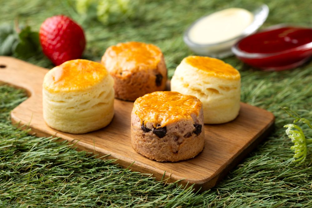 「夏のいちごのアフタヌーンティー」イメージ