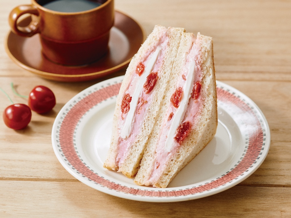 「サンドイッチハウス メルヘン」の「ブランのクリームチーズチェリー」税込み518円
