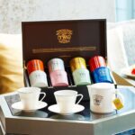 「ザ・グラン ラウンジ(THE GRAND LOUNGE)」にて提供する「桃のアフタヌーンティーセット」イメージ