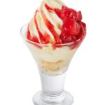 「ストロベリー&バニラサンデー」税込み390円