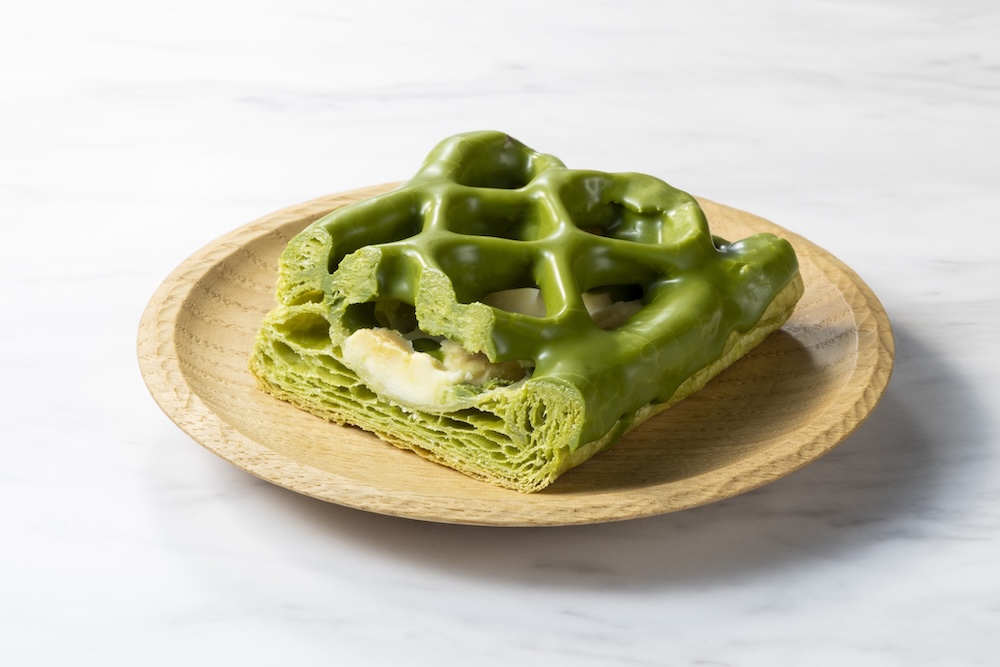 5月13日より順次発売する「サクサクパイ抹茶ラテ」