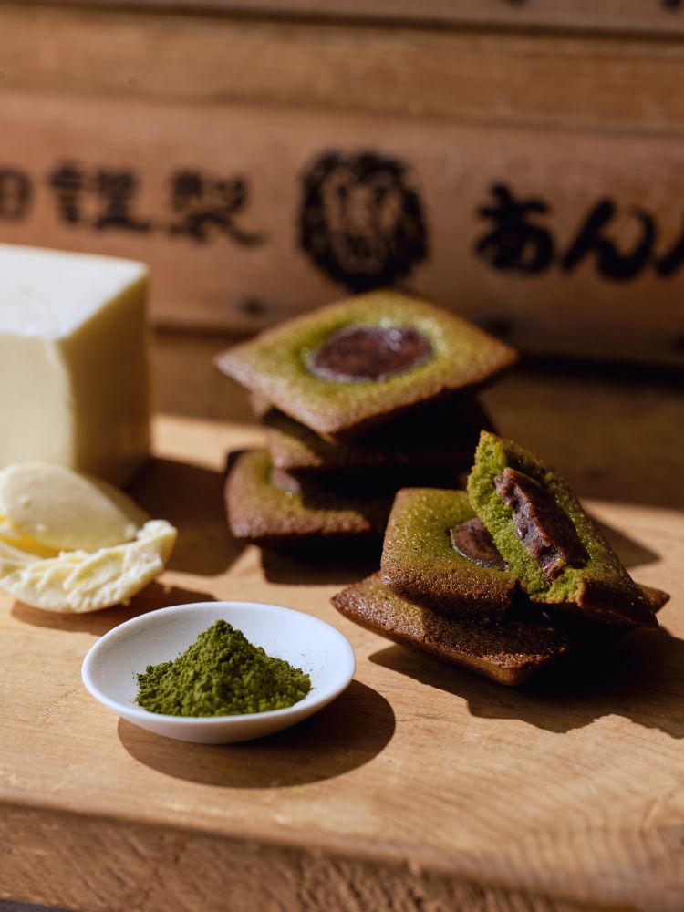 「岡田謹製 あんバタ屋」にて9月30日まで販売予定の「あんバタフィナンシェ 宇治抹茶」6個入り・税込み1,620円