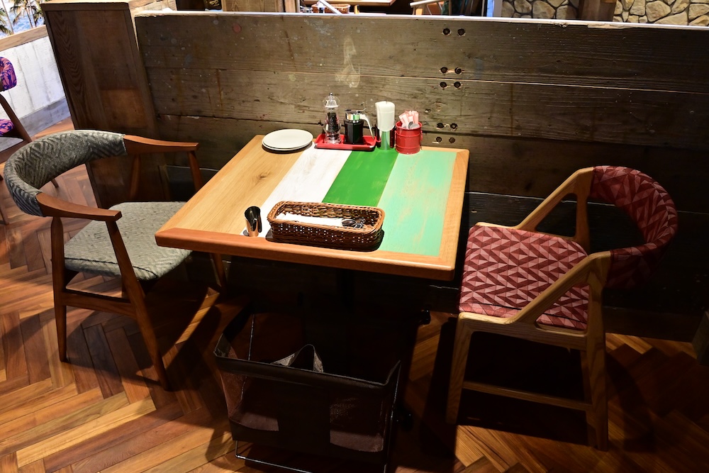「コナズ珈琲 西荻窪店」内観イメージ(2階)