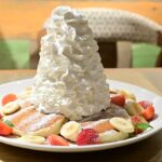 人気メニュー「ストロベリー&バナナホイップパンケーキ」税込み1,749円