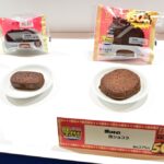 ローソン「マチのハッピー大作戦」開催記念イベントでお披露目された増量スイーツイメージ